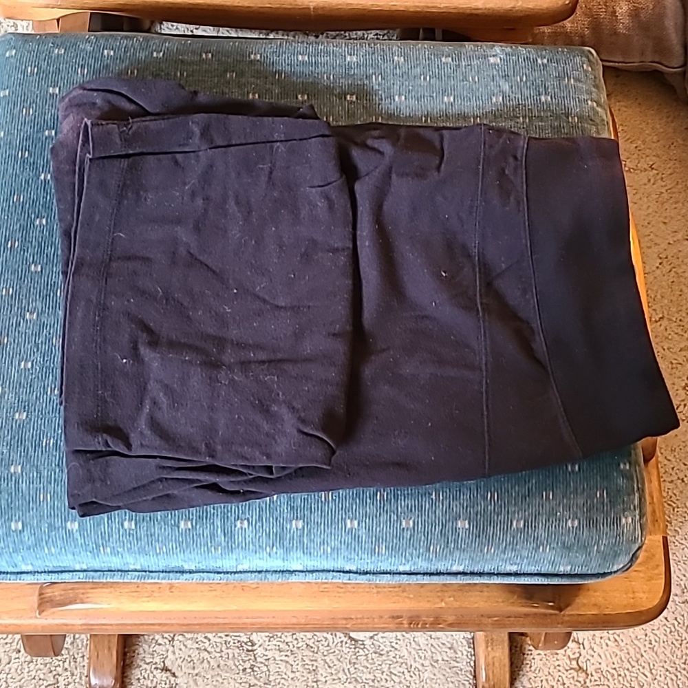 Knit capris